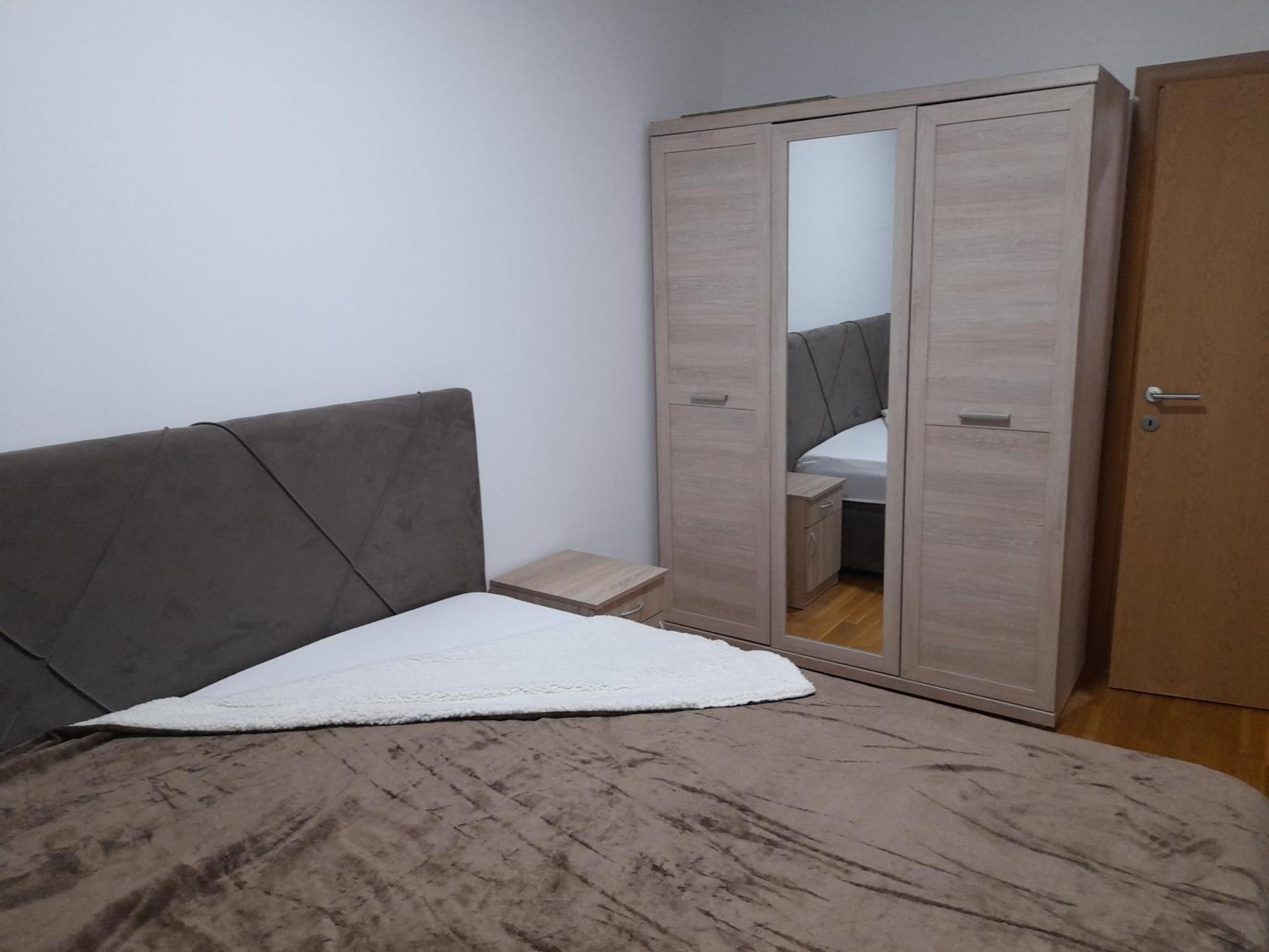 Apartamento Ogi Apartman Podgorica Exterior foto